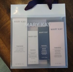 TimeWise Miracle Set- normal/dry skin Exp 05/26